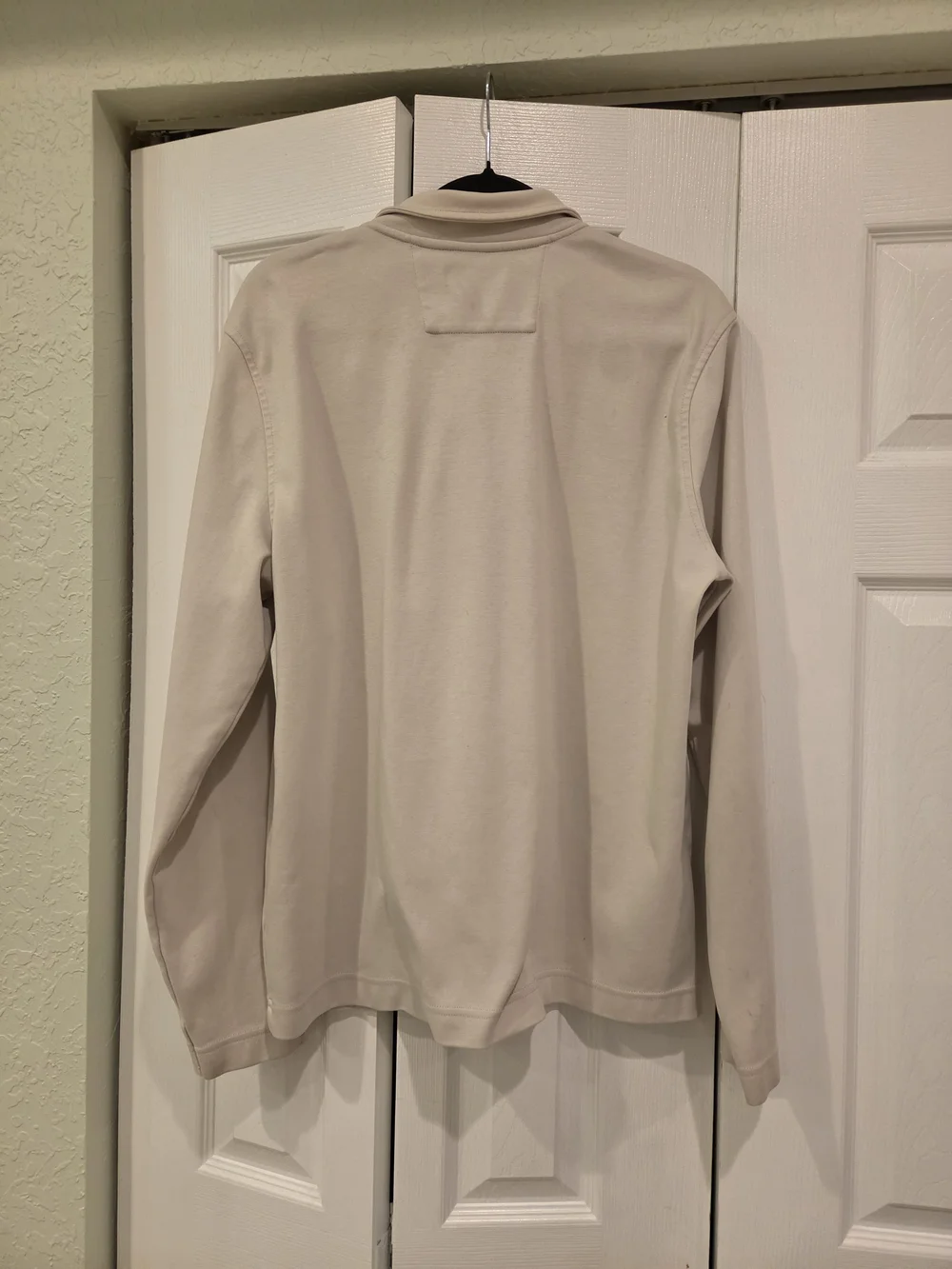 Banana Republic Cream Long Sleeve Polo with Gray Chest Stripes Mens Large